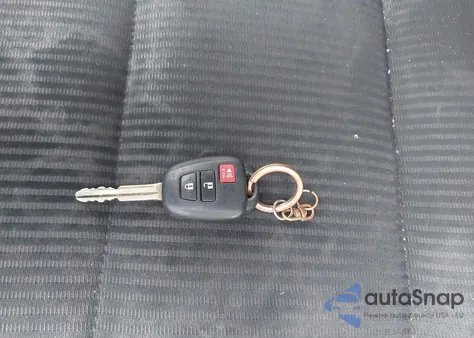 2015 Toyota Rav4 Le z USA, uszkodzony, nr VIN 2T3ZFREV2FW167155